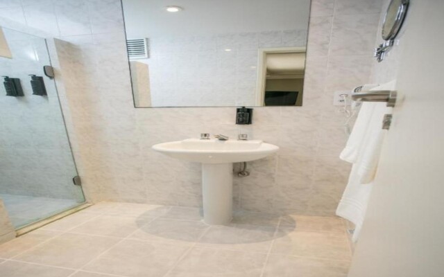 Regency Park Hotel