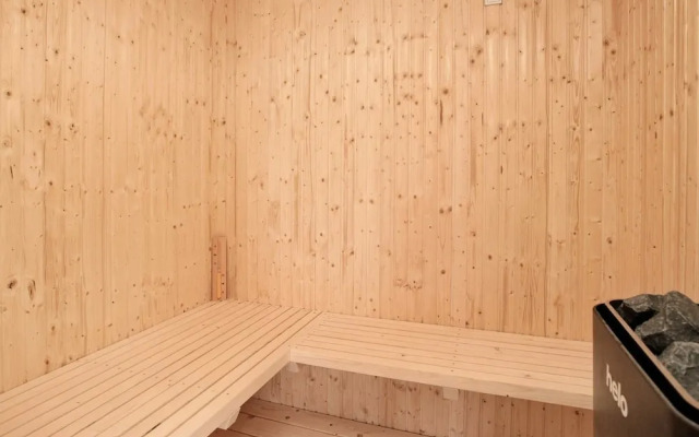 6 Person Holiday Home in Tarm
