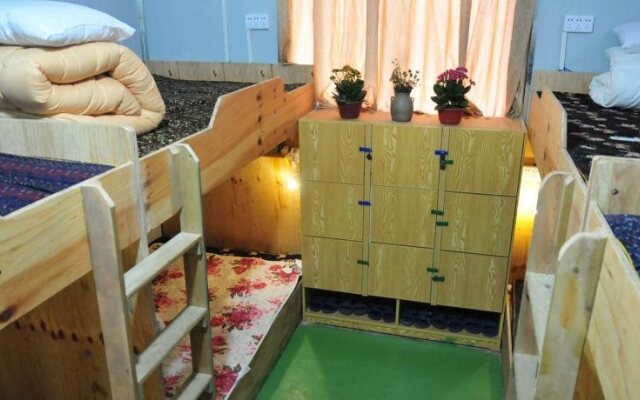 Dali Letu International Hostel