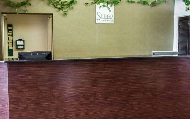 Sleep Inn & Suites Niantic North