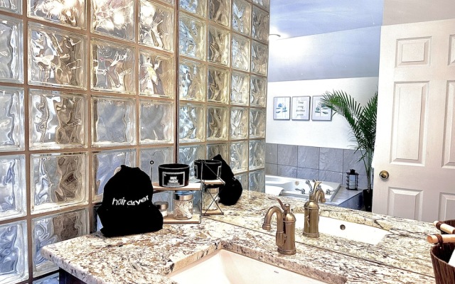 Settlers Suites