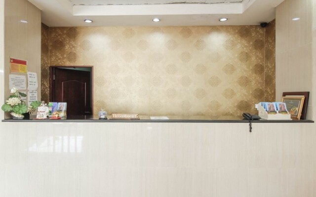 RedDoorz Plus @ Cikarang