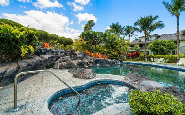 Waikoloa Beach S E33 2 Bedroom Condo by RedAwning