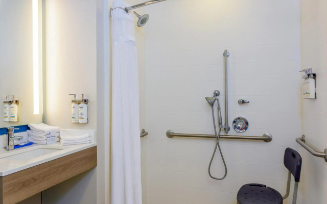Holiday Inn Express Hotel & Suites Ocoee East by IHG