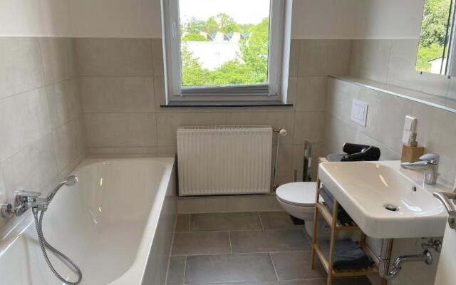 FLATLIGHT - Perfect For 4 - Kitchen - Parking - Netflix