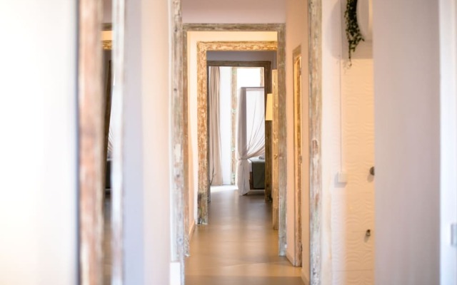 Apartamentos La Guarida 1820