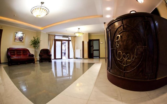 Edem Hotel Lviv