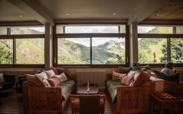 Hotel Les Cedres