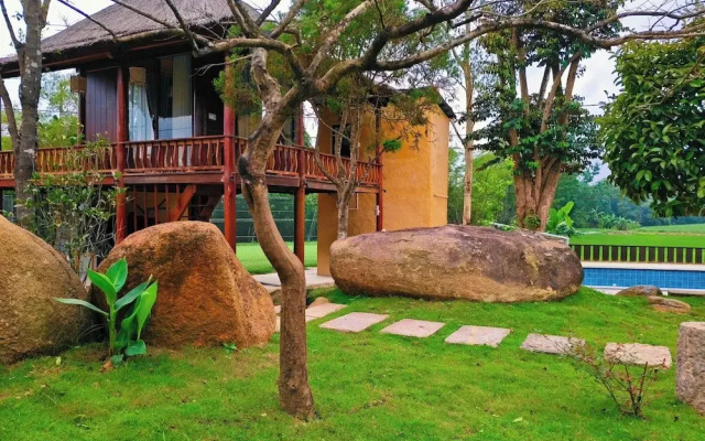 Moc Homestay & Villa
