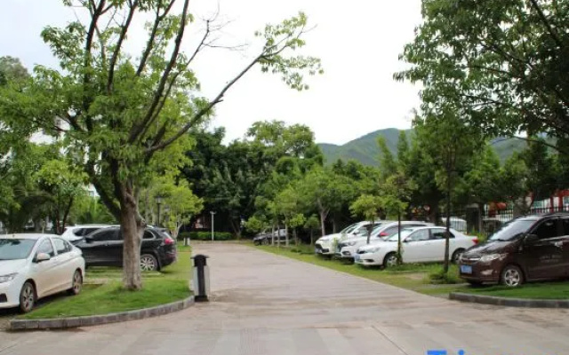 Yulongwan Hotel