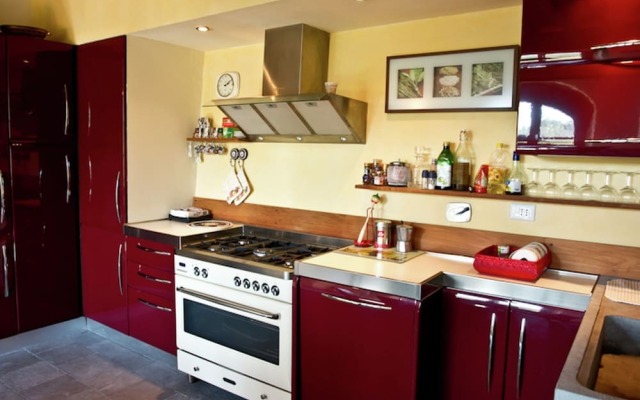 Hillside Escape in Vinci