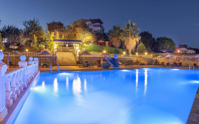 Temple Beach Hotel