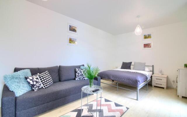 Apartments in - River House