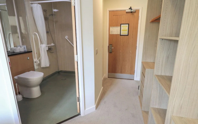 Jubilee First-floor Double Bedroom