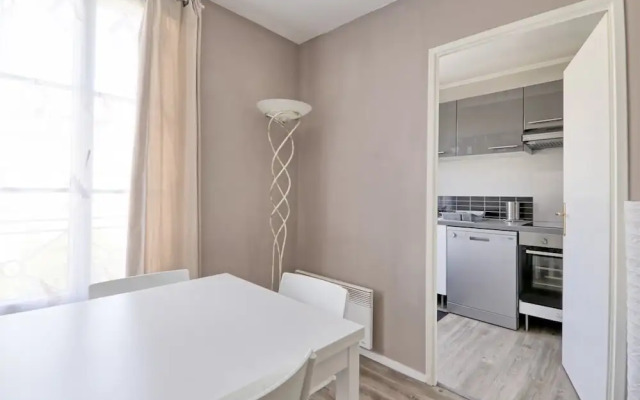 Parkside Apartment I