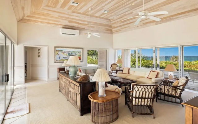 Windermere Paradise: Luxurious Estate With Amenities