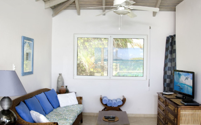 Beach House Younes by Island Properties Online