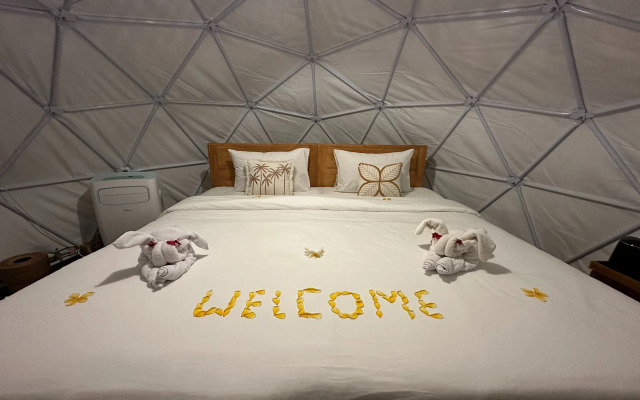 Glamping @ Pebbles & Fins by ZUZU