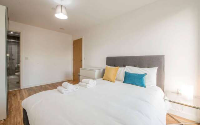 2 Bedroom Apartment in Media City Manchester