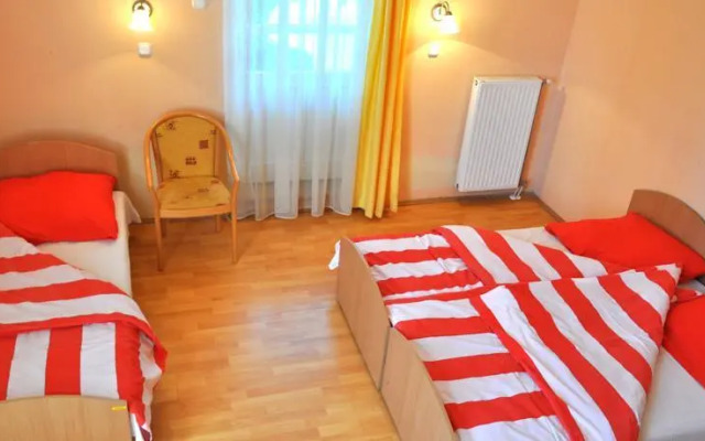 Miksz Hostel