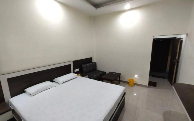Hotel Mansarovar