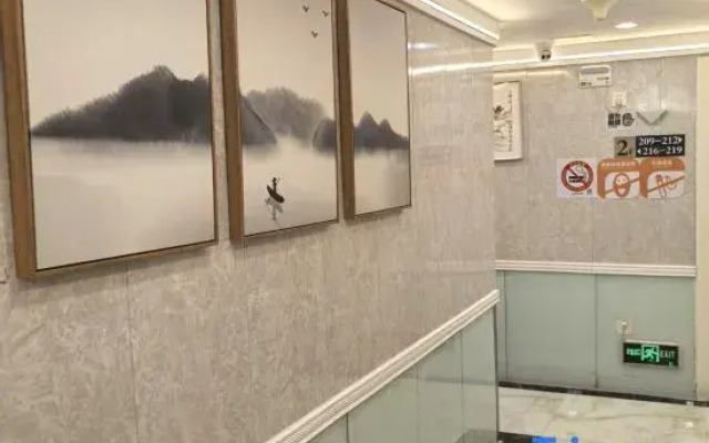 Pod Inn Hotel (Shanghai International Cruise Terminal Tongtai North Road)