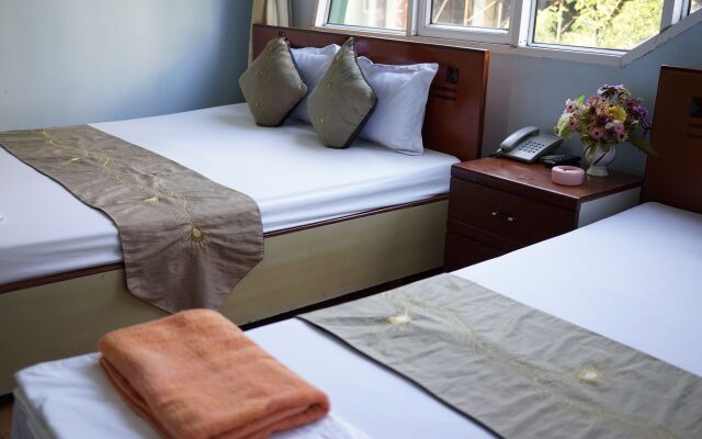 Cat Ba Family Hotel