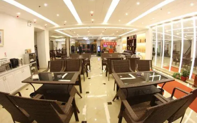 City 118 (Luxian Taohuatan East Road Shop)