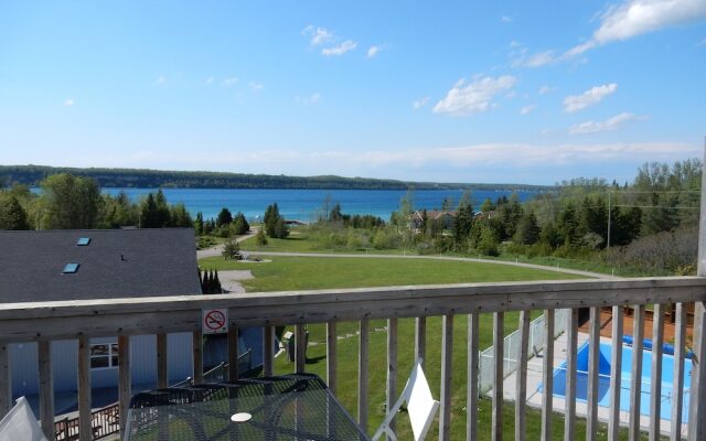 Waterview On The Bay