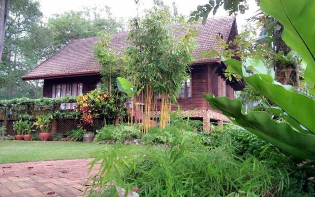 Donsak Orchid Resort