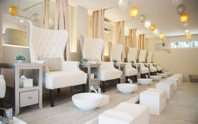 Mellow Apartelle and Tourist Inn