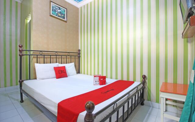 RedDoorz near Mall Ambarukmo Yogyakarta