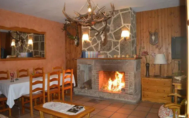 Hostal Revinuesa