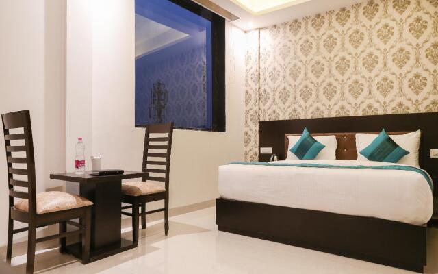 OYO Townhouse 516 Hotel N Suites