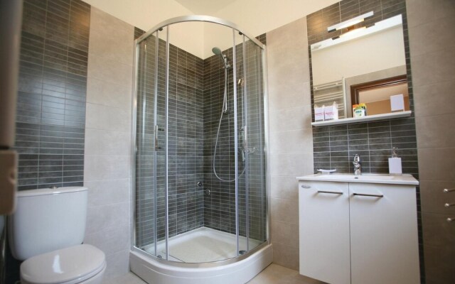 Amazing Home in Liznjan With Wifi and 3 Bedrooms