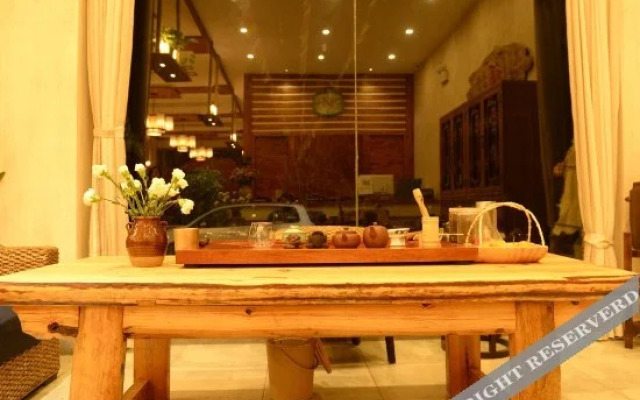 Yuehu Boutique Hotel