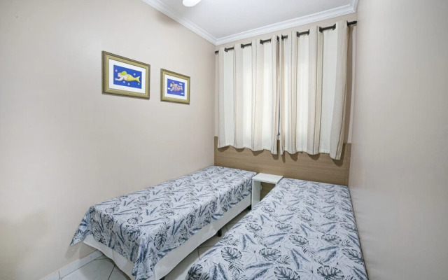 Apto 22E ar condicionado e ventilador, 2 quartos, churrasqueira, elevador e piscina