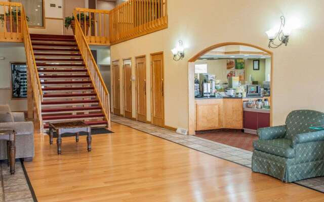 Quality Inn & Suites Indianapolis Northwest