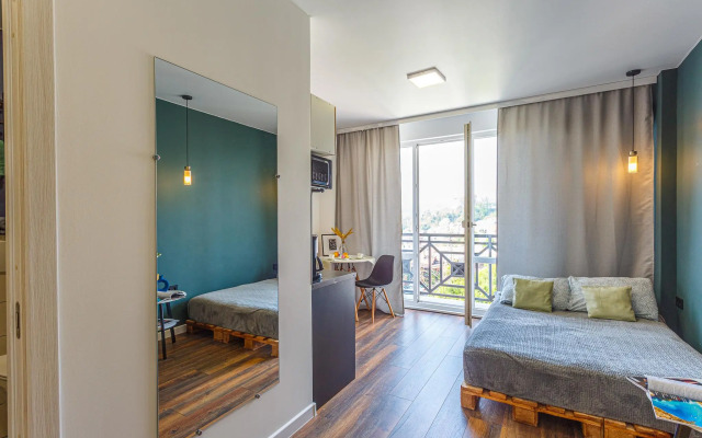 Стильная студия с балконом и видом на море Милан ЛаМар