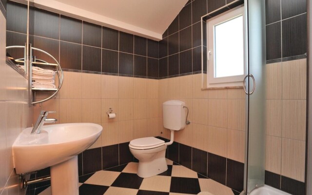 Stunning Home in Trilj With Wifi and 4 Bedrooms