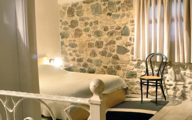 Limni Stone Apartments