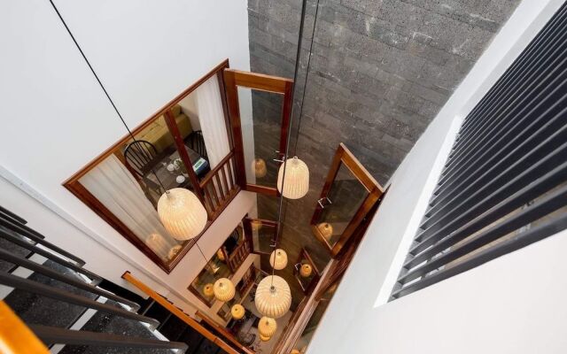 Perfume Apartment