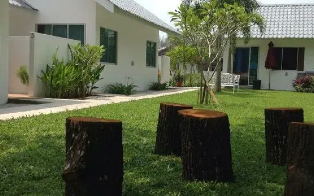 The Courtyard Villa