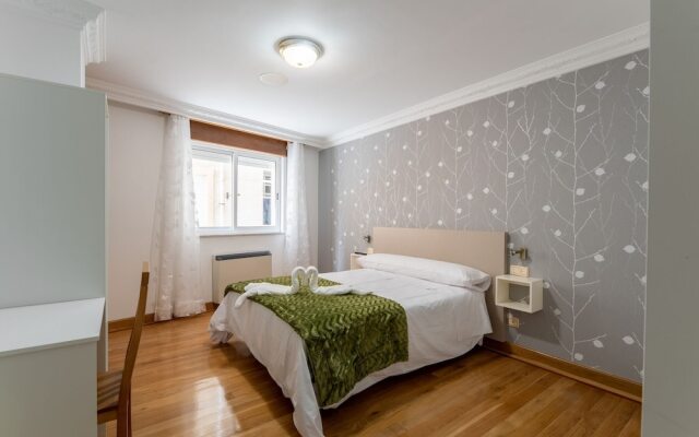 Lovely Apartment in Ribadeo near Playa de Penarronda
