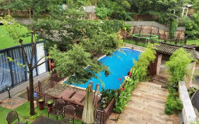 Moganshan Mountain Farmhouse