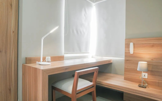 Minimalist And Cozy Stay 1Br Apartment At Mustika Golf Residence – Guest Rooms – Cikarang