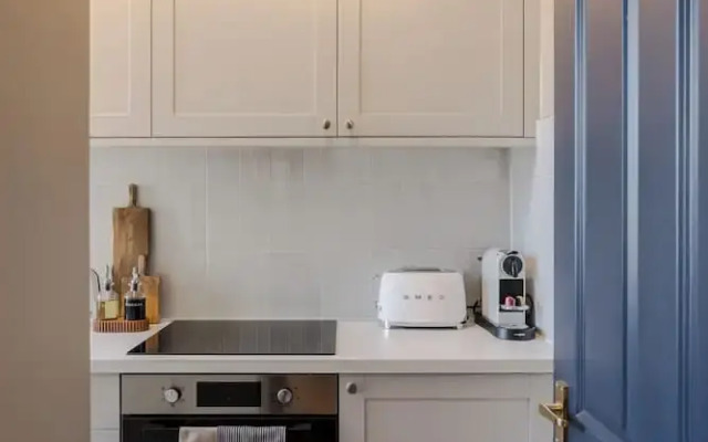 Your Apartment - Pembroke House
