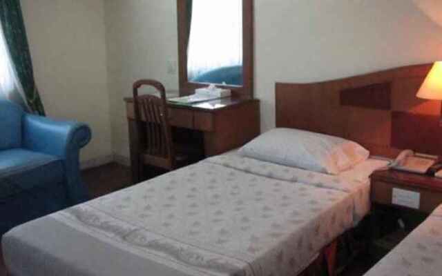 Golden Virgo Hotel