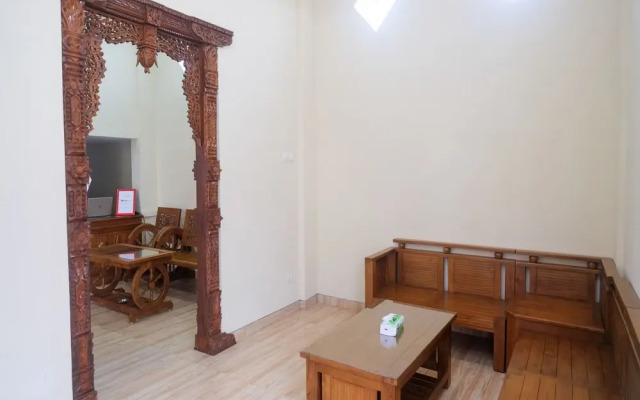 RedDoorz Syariah @ Klodran Solo