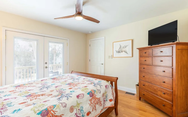 Sandys Beach House by Tybee Vacation Rentals